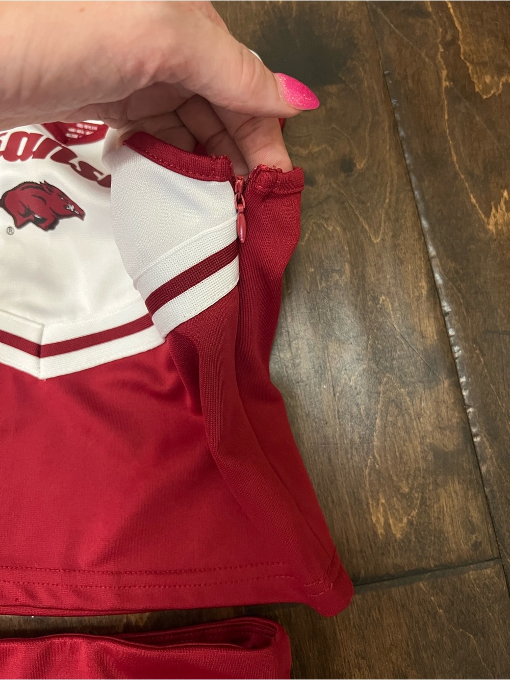 Arkansas Razorbacks Cheer Uniform - Picture 4 of 6
